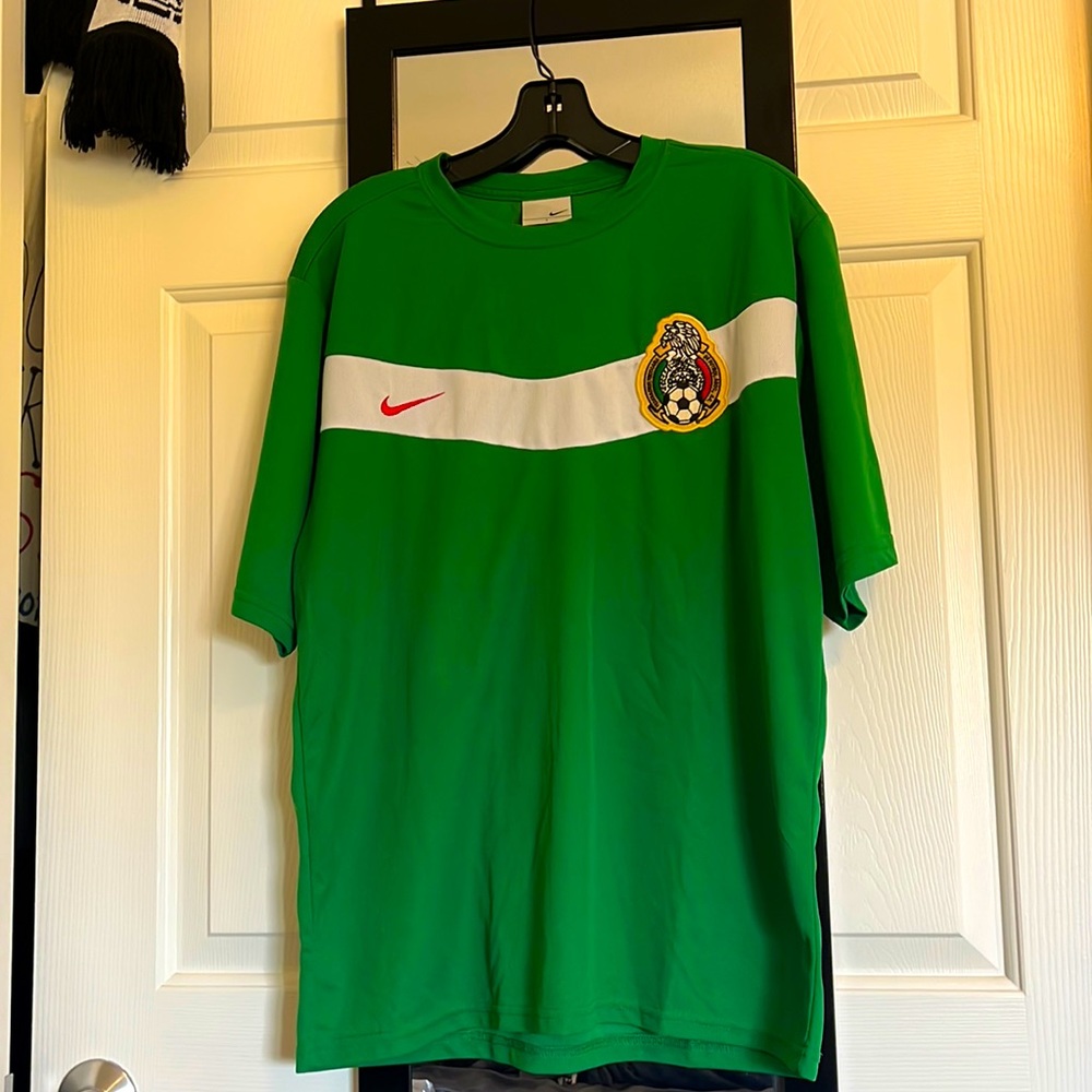 Nike green Mexico jersey shirt size L